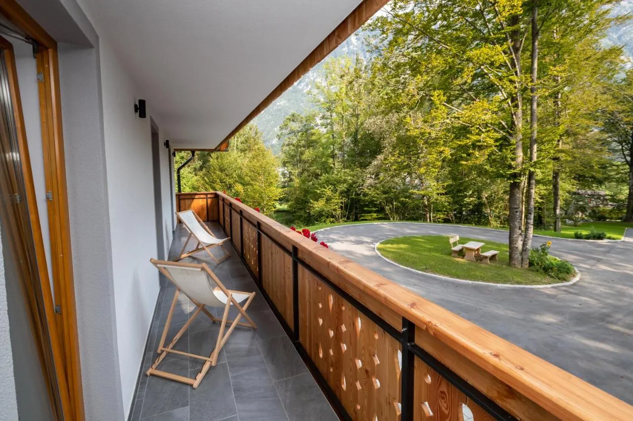 Apartma A: balkon