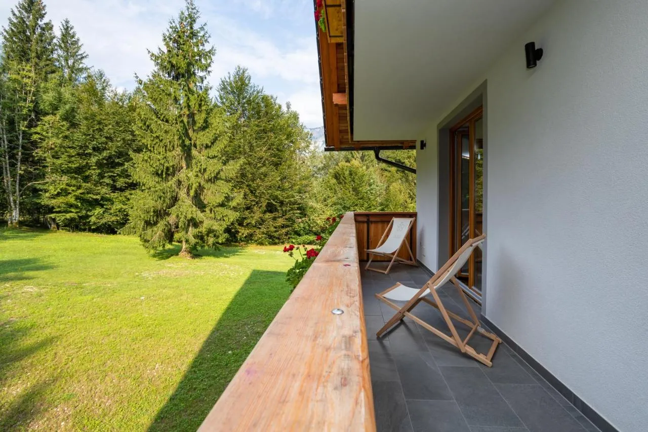 Apartma C: balkon