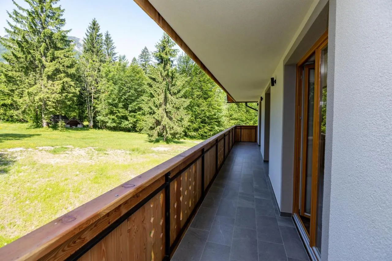 Apartma C: balkon